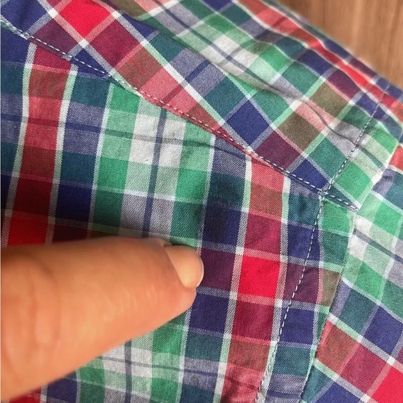 (2) Men Size XL Boy 18 Vineyard Vines Button Down Dress Shirts Red Blue Men S - Picture 9 of 12